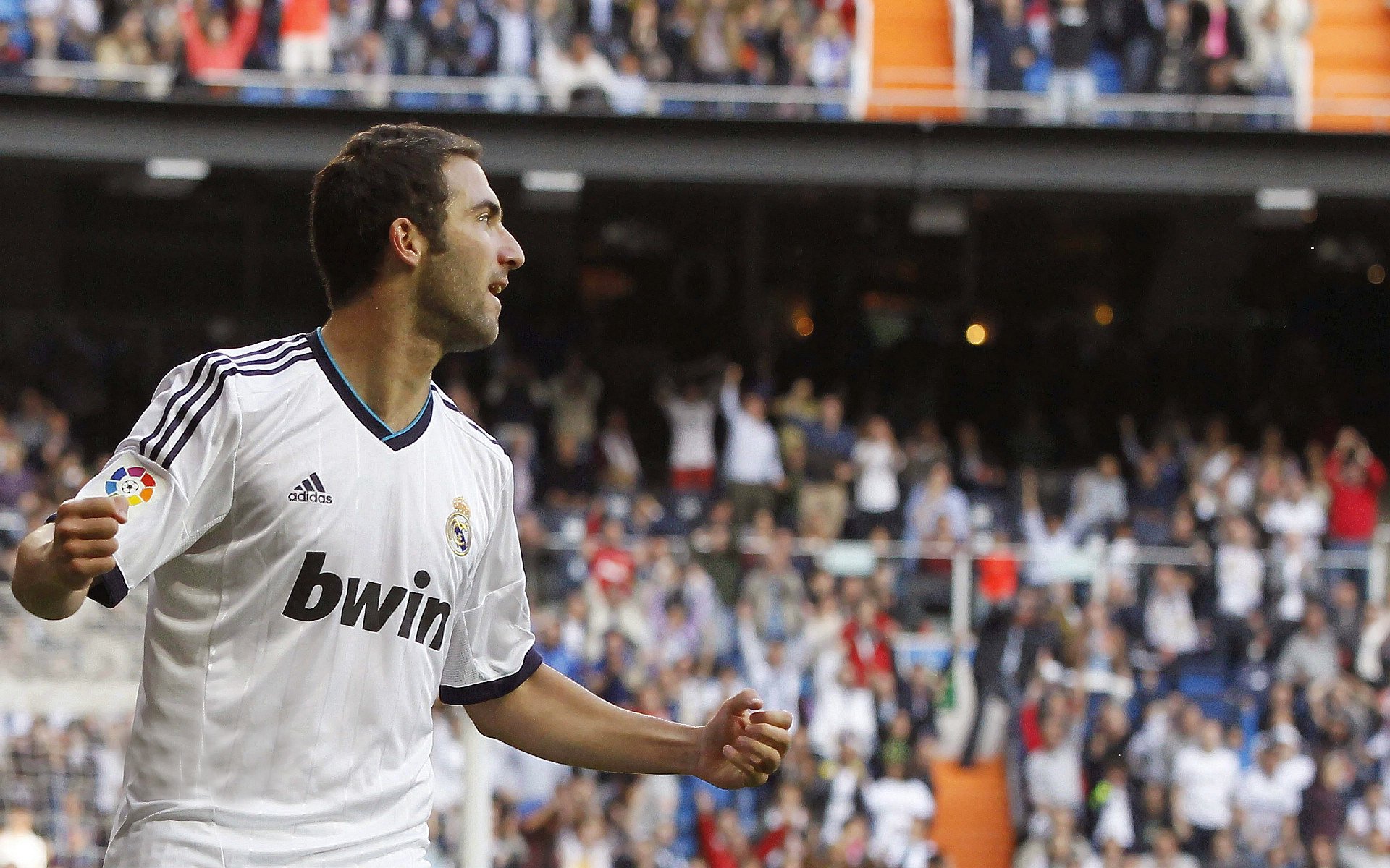 开云体育下载-精彩直播期间的幕后花絮，电视直播花絮